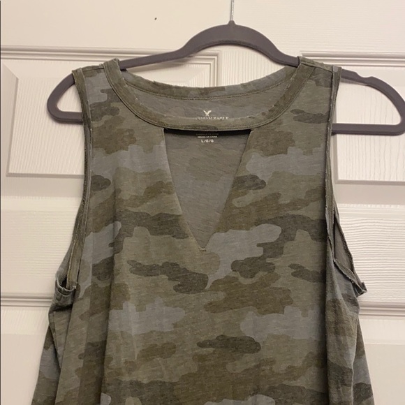 Camp Distressed Tank - Picture 2 of 4